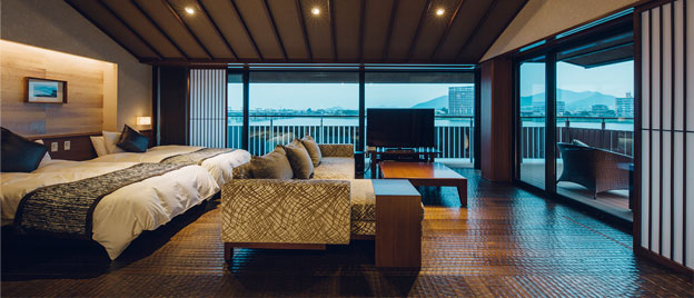 River Luxury Suite