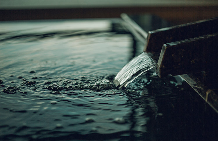 美肌効果のある白帝の湯